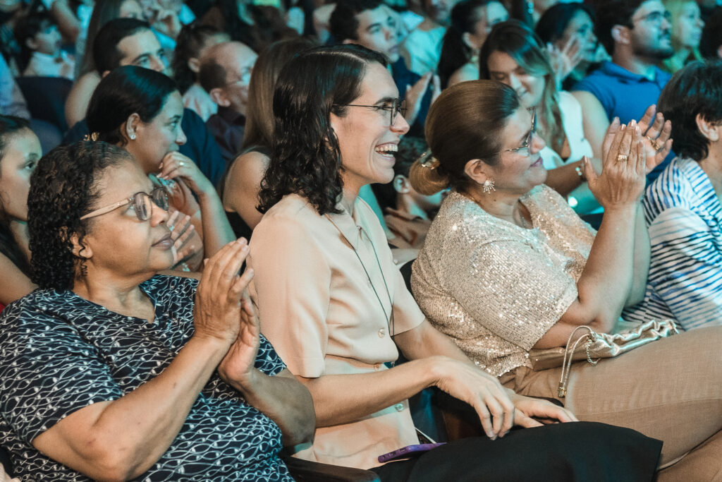 Noite_de_Autógrafos_2025_12_de_Dezembro_de_2025_Nil_Martins_Fotografia-1758