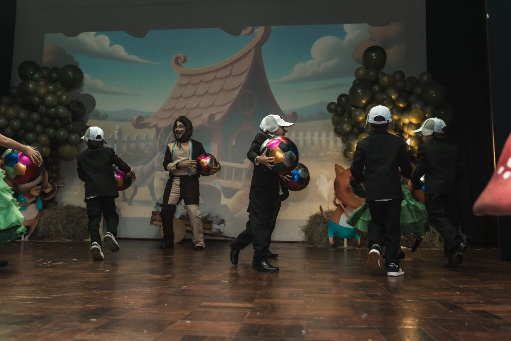 Noite_de_Autógrafos_2025_12_de_Dezembro_de_2025_Nil_Martins_Fotografia-2157