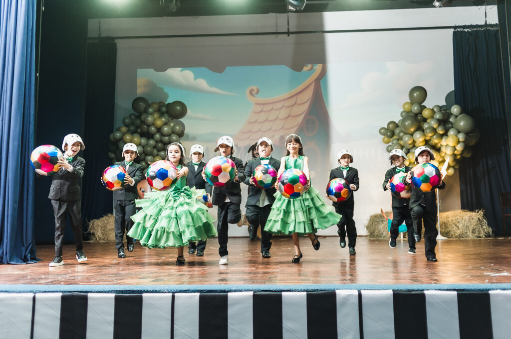 Noite_de_Autógrafos_2025_12_de_Dezembro_de_2025_Nil_Martins_Fotografia-2256