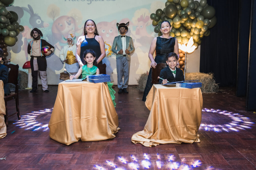 Noite_de_Autógrafos_2025_12_de_Dezembro_de_2025_Nil_Martins_Fotografia-3044