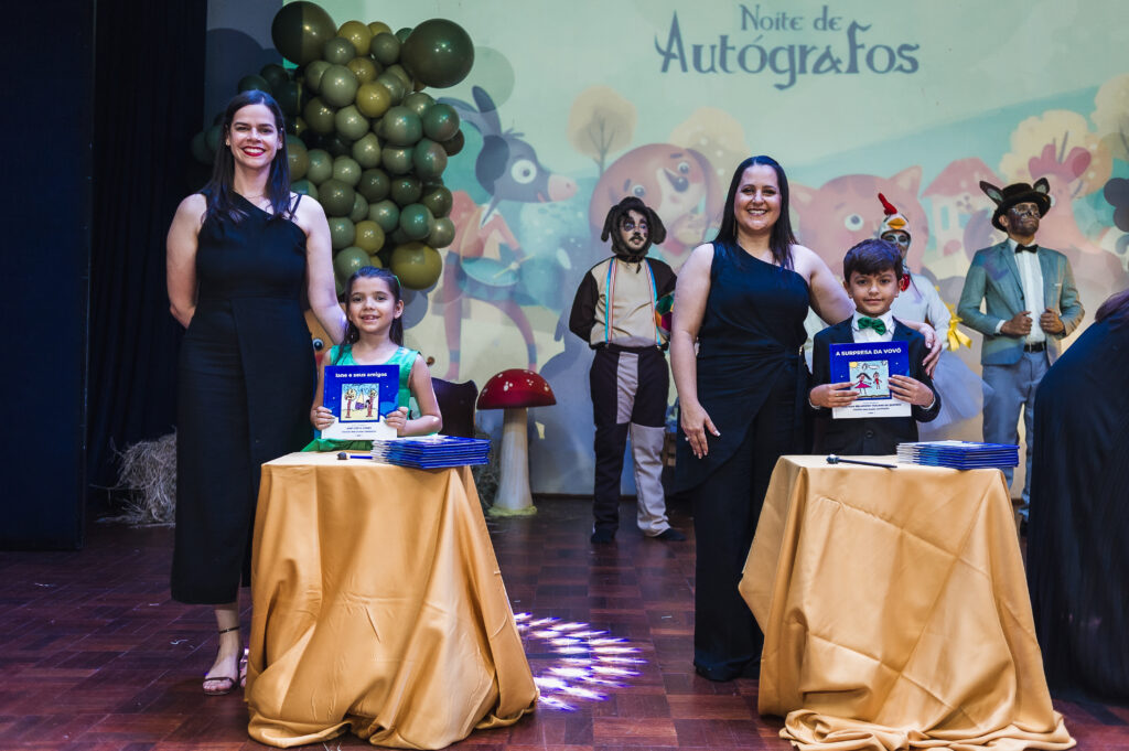 Noite_de_Autógrafos_2025_12_de_Dezembro_de_2025_Nil_Martins_Fotografia-3236