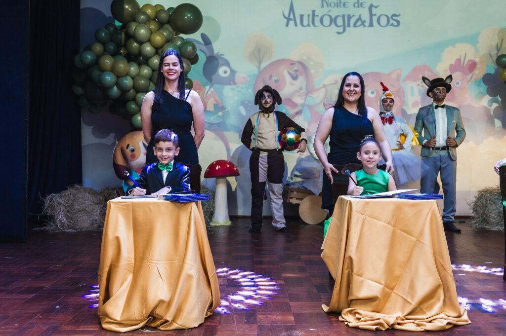 Noite_de_Autógrafos_2025_12_de_Dezembro_de_2025_Nil_Martins_Fotografia-3458