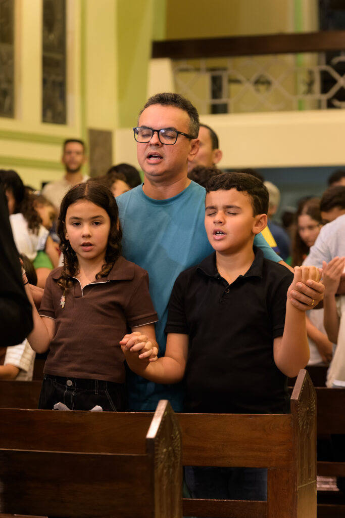 Missa_dos_Pais_06_de_Agosto_de_2026_Nil_Martins-115
