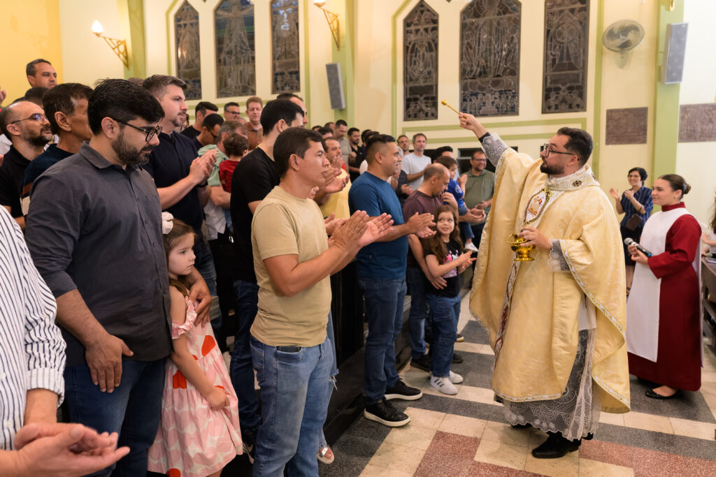 Missa_dos_Pais_06_de_Agosto_de_2026_Nil_Martins-171